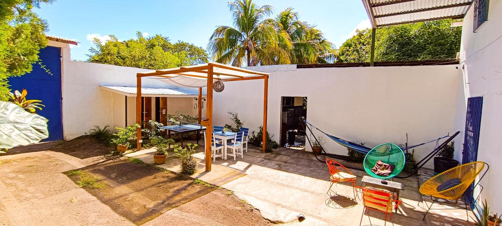Hostal El Rio León Exterior foto